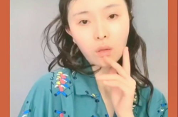 小姐姐天天化妆想当车模,小姐姐的化妆日常与逐梦之旅