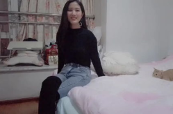 大二小姐姐拍摄vlog,青春足迹，镜头下的点点滴滴