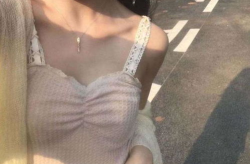 小姐姐画的女生头像,小姐姐笔下女生头像的唯美演绎